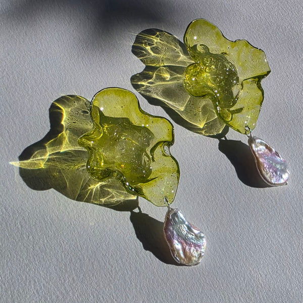 Aros Abstracción marina con.perlas barrocas