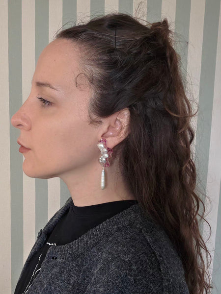 Aros Gesto orgánico con perlas barrocas