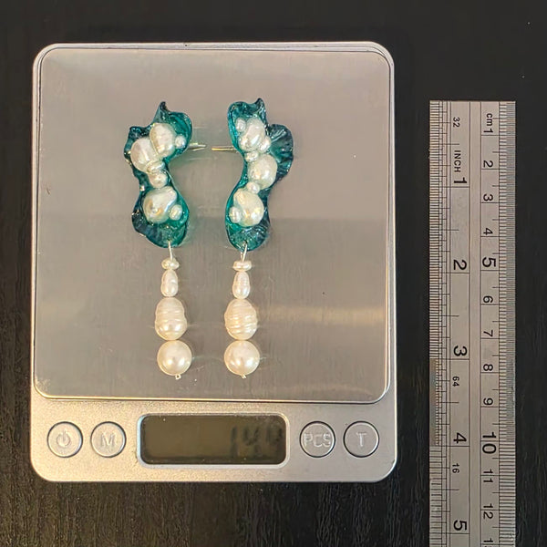 Aros Gesto orgánico con perlas colgantes